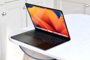 MacBook Air 15 дюймів проти MacBook Pro 14 дюймів : який Mac кращий ? фото